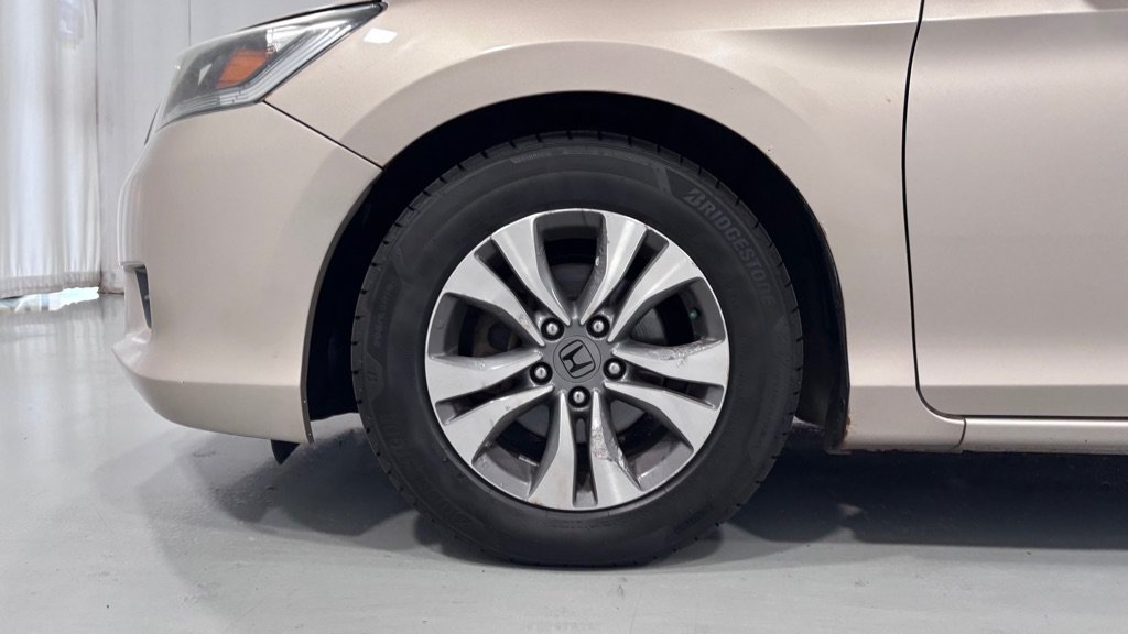Used 2015 Honda Accord LX image 36