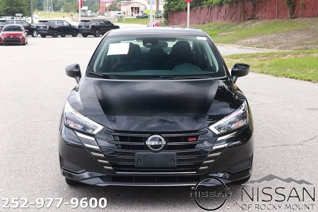 Used 2024 Nissan Versa SR FWD image 2
