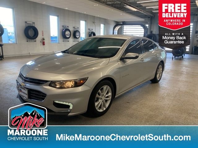 Used 2017 Chevrolet Malibu LT FWD image 1
