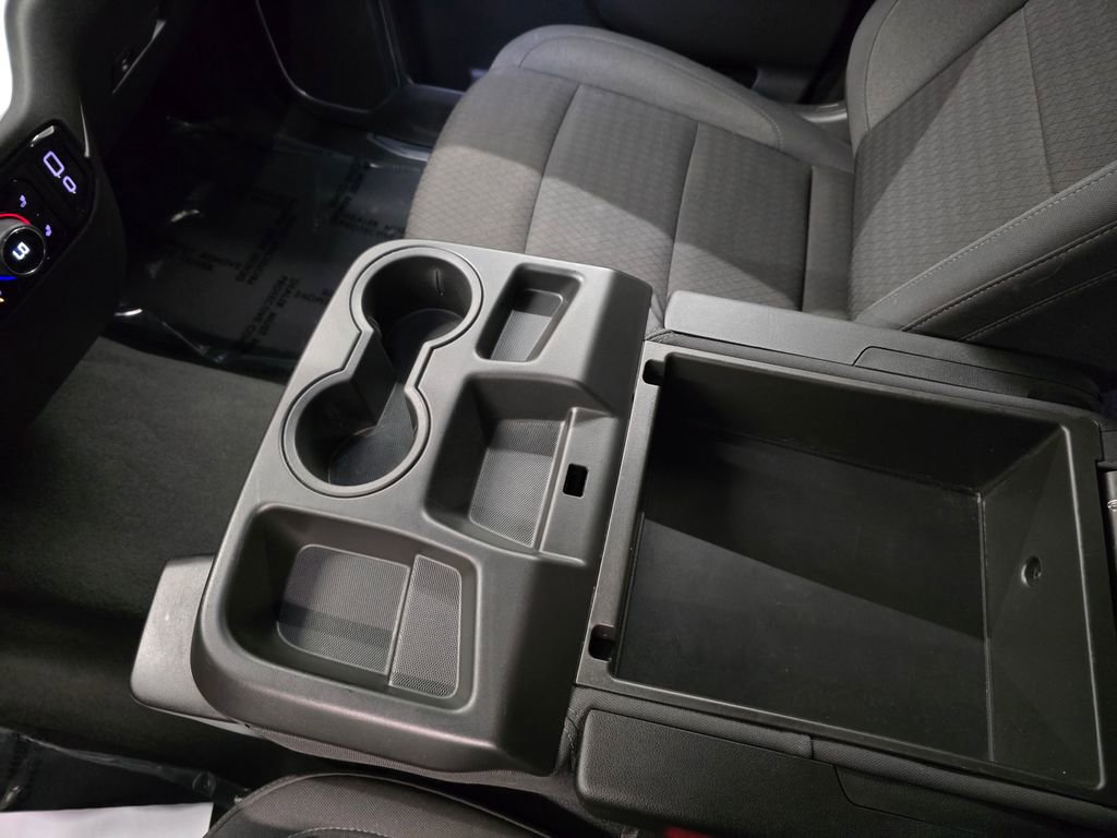 Used 2025 Chevrolet Silverado 2500 LT w/ Convenience Package image 32