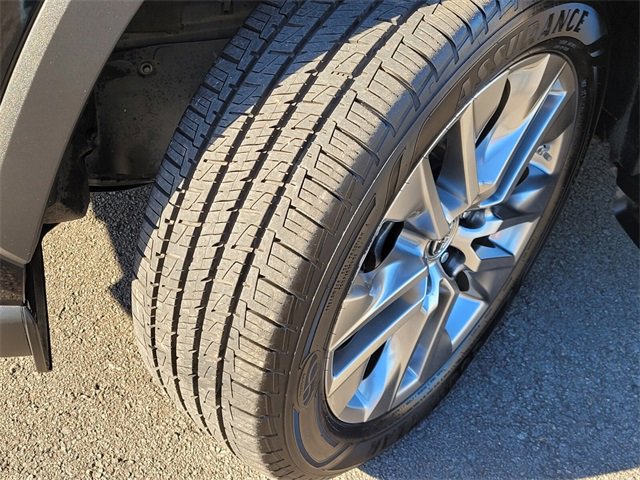 Used 2019 Toyota RAV4 Limited image 23