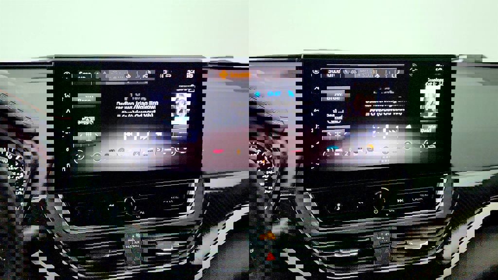 Used 2024 Nissan Altima 2.0 SR image 19