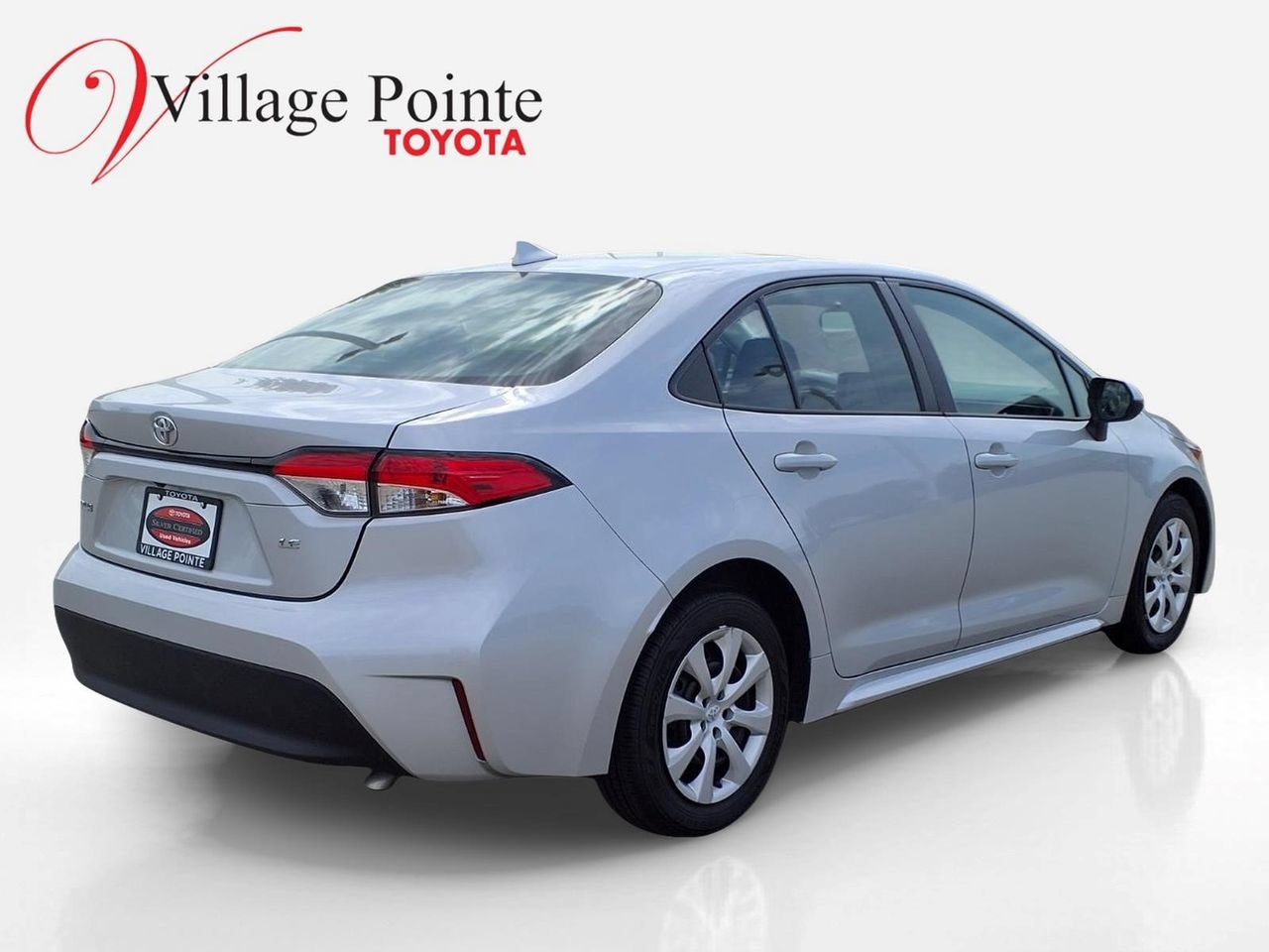 Certified 2024 Toyota Corolla LE FWD image 5