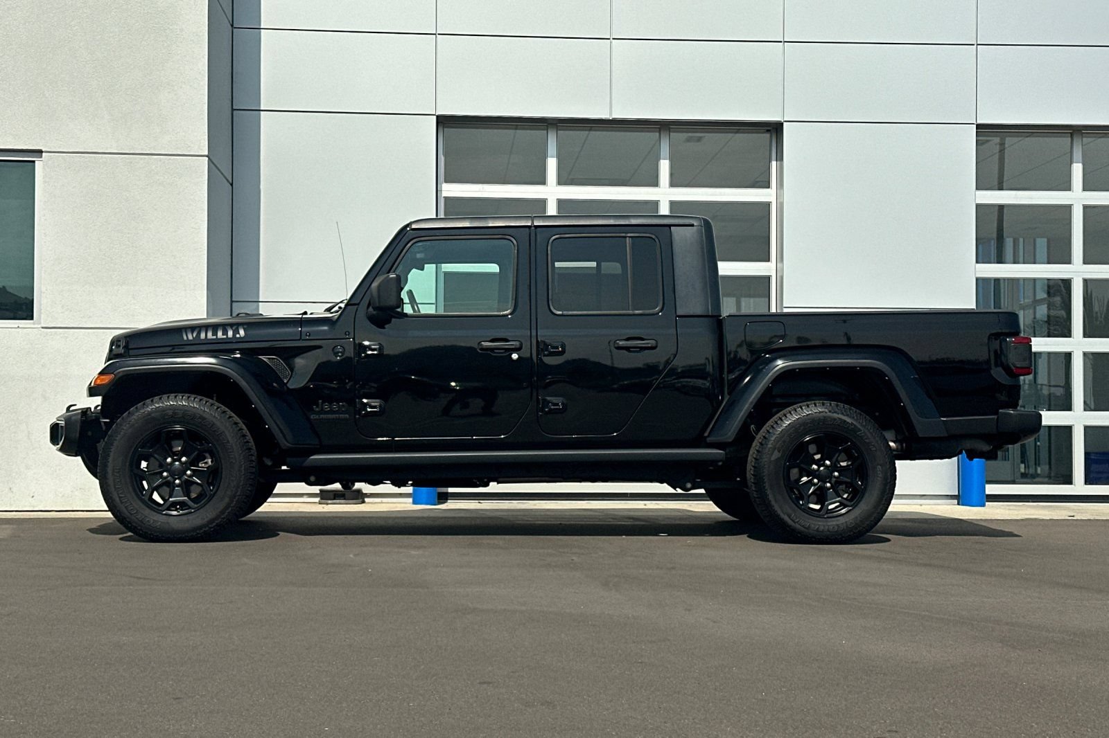 Used 2021 Jeep Gladiator Sport AWD/4WD image 7