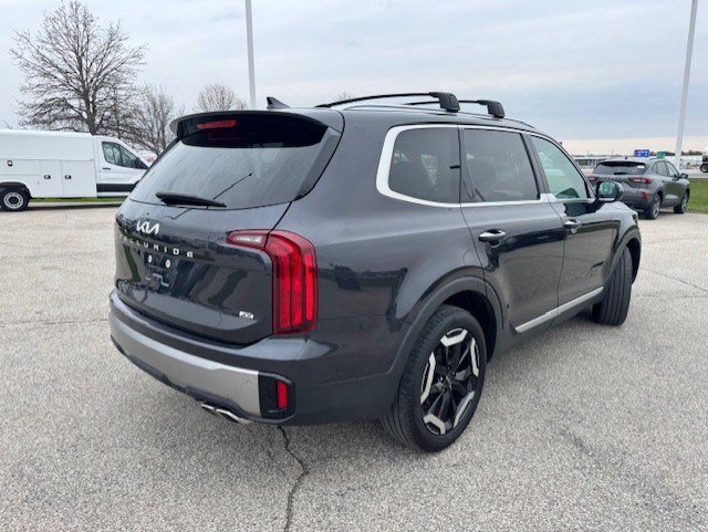 Used 2025 Kia Telluride S image 9
