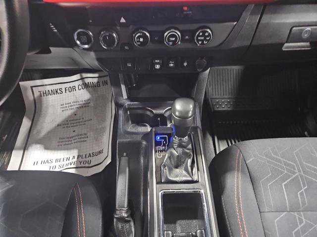 Used 2018 Toyota Tacoma TRD Sport image 26