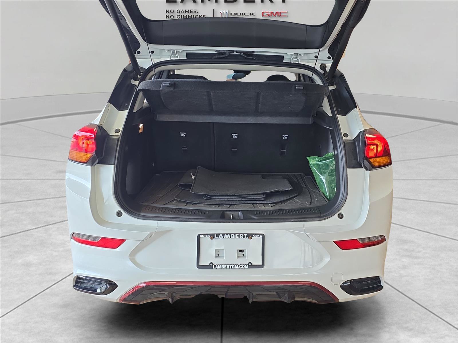 Used 2023 Buick Encore GX Select w/ Sport Touring Package FWD image 13