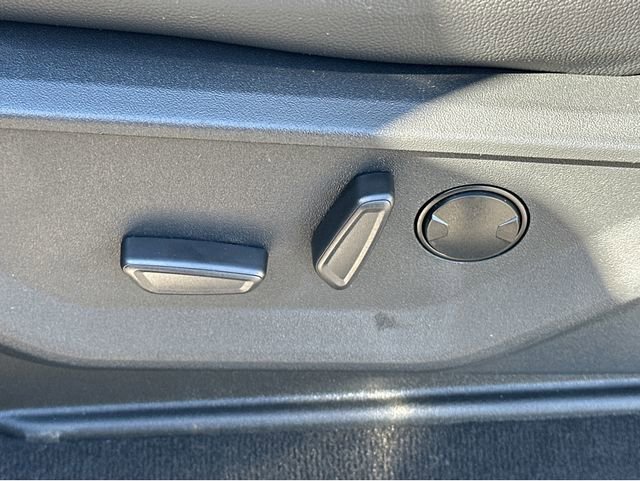 New 2026 Ford F250 Lariat w/ FX4 Off-Road Package image 25