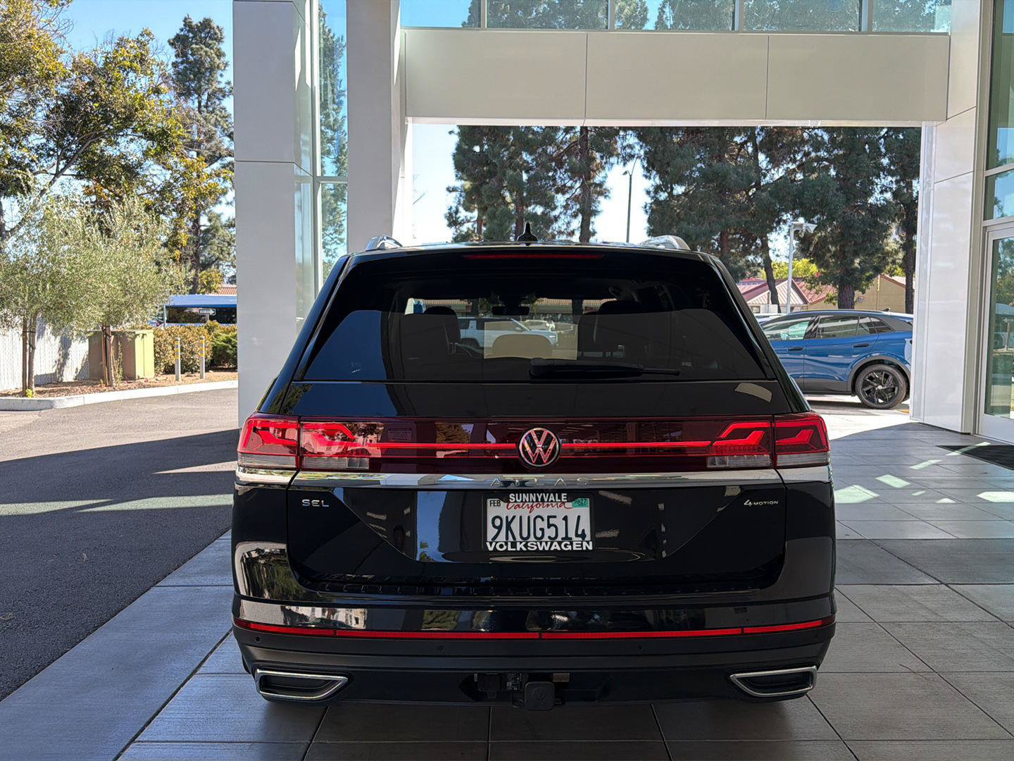 Certified 2024 Volkswagen Atlas SEL AWD/4WD image 4