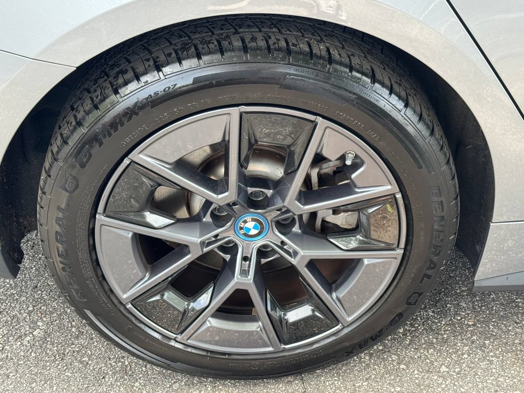 Used 2023 BMW i4 eDrive35 w/ Premium Package RWD image 22