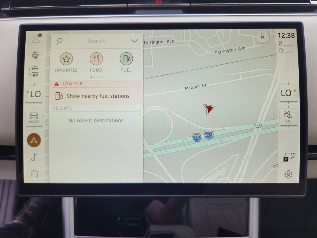 New 2025 Land Rover Range Rover SE image 21