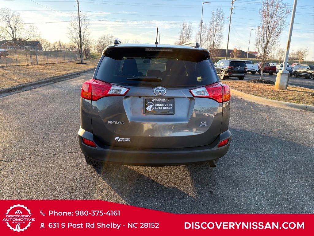 Used 2015 Toyota RAV4 LE image 7