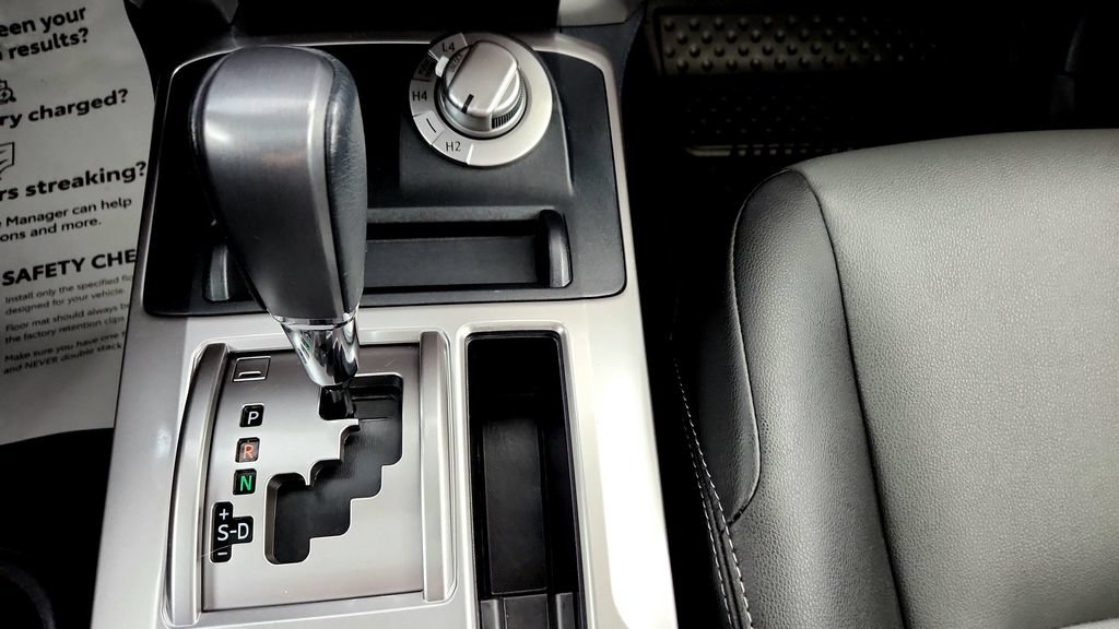 Certified 2023 Toyota 4Runner SR5 Premium w/ Moonroof Package AWD/4WD image 28