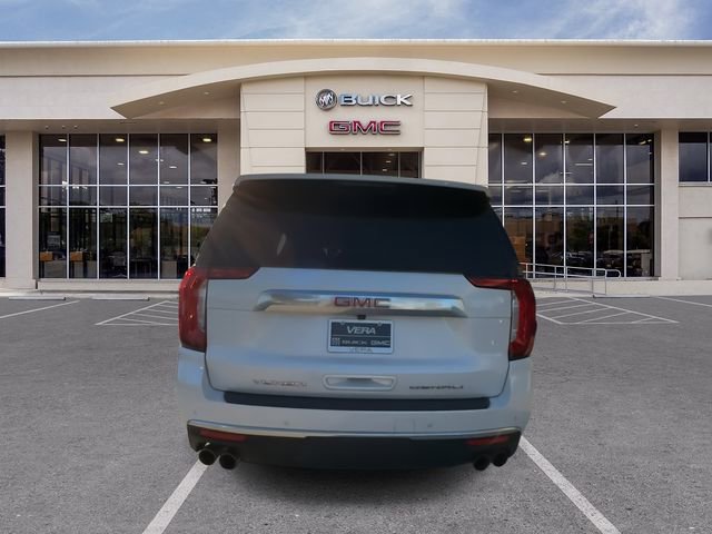 Used 2022 GMC Yukon XL Denali image 12
