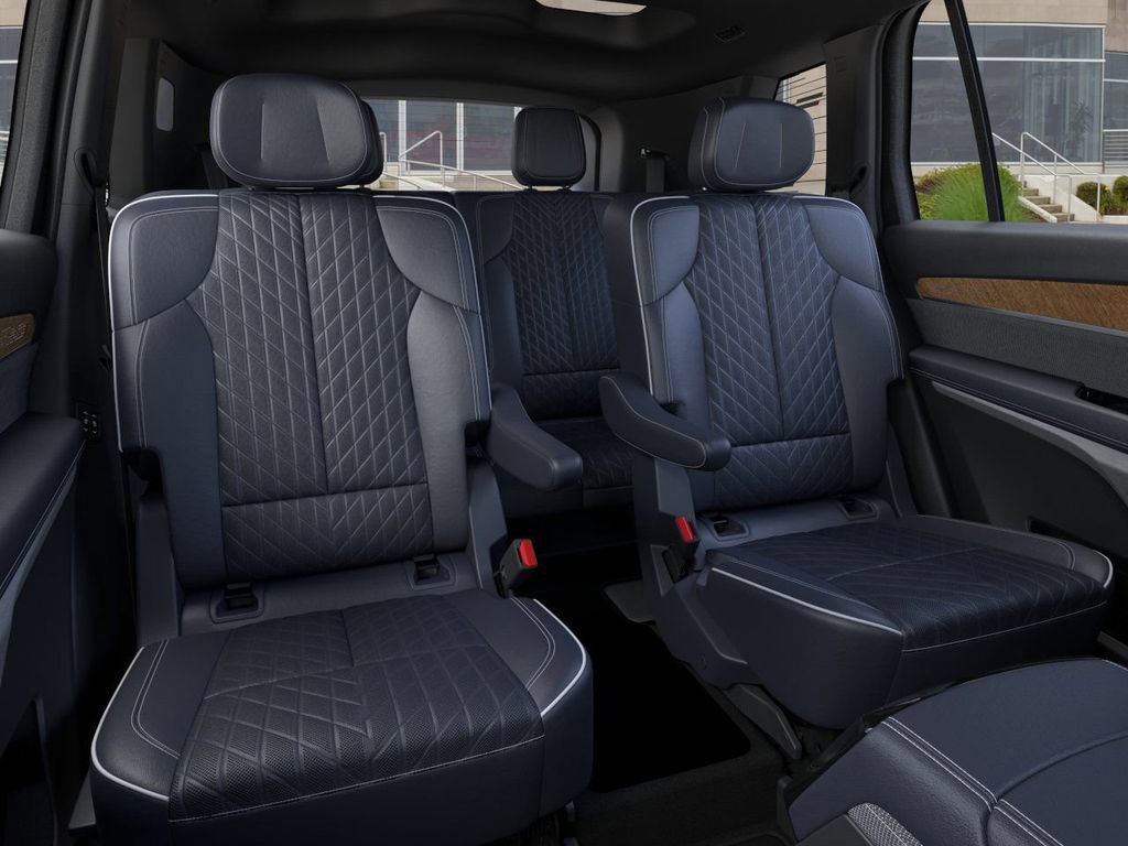 New 2026 Cadillac Vistiq Premium Luxury image 17