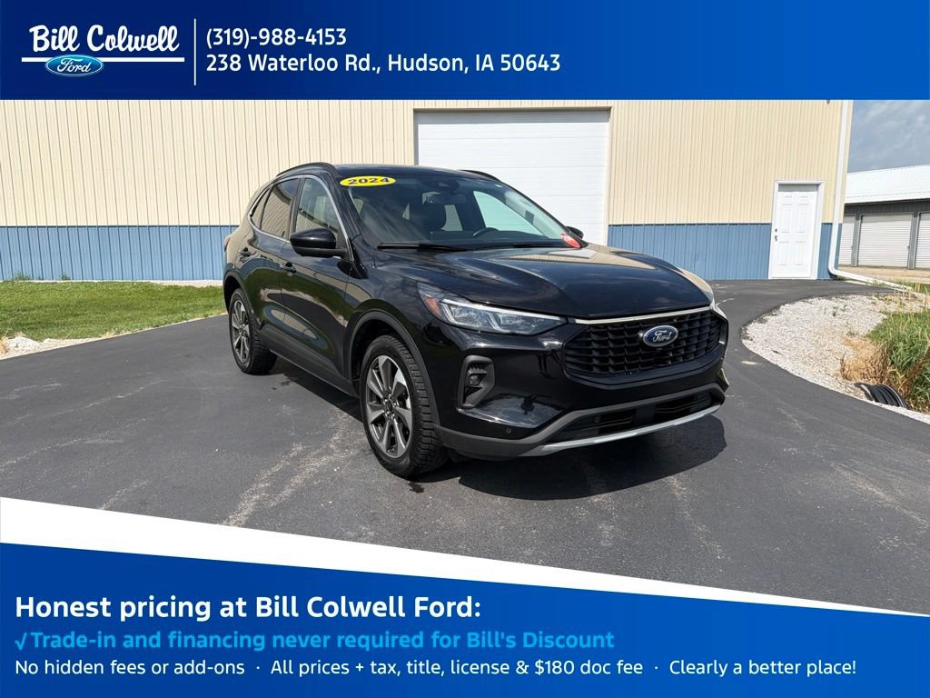 Used 2024 Ford Escape Platinum AWD/4WD image 1