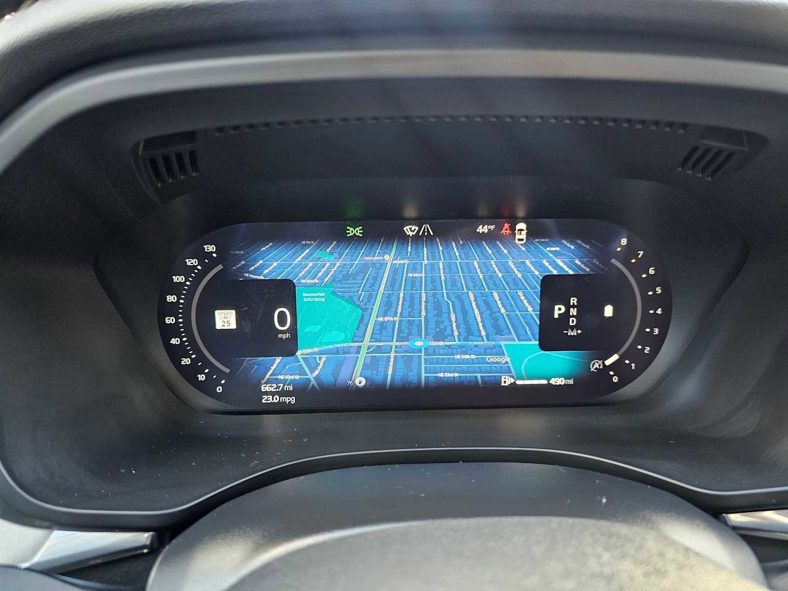 Used 2025 Volvo XC60 B5 Core w/ Protection Package Premier image 29