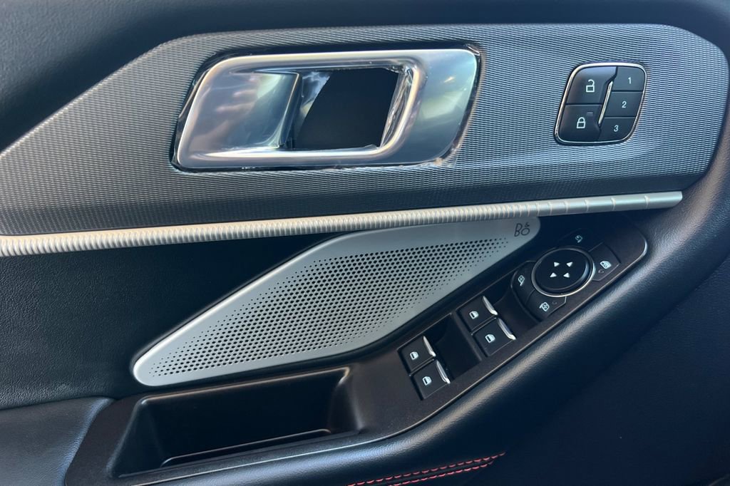 New 2026 Ford Explorer ST w/ Sun And Sound Package image 9