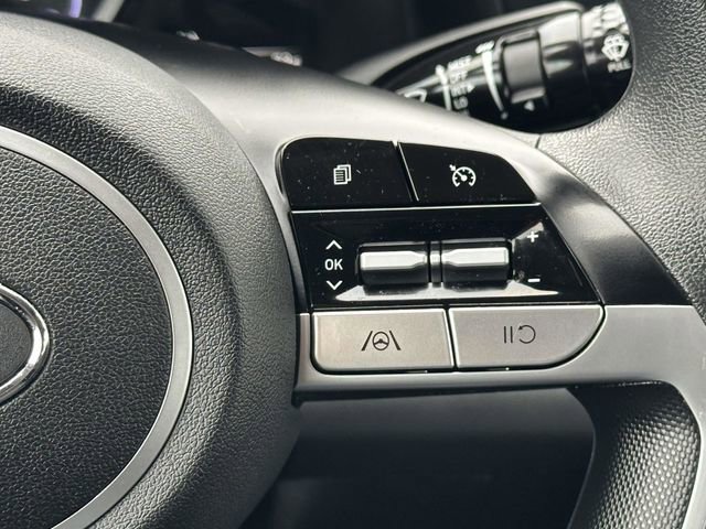 Used 2023 Hyundai Elantra Blue FWD image 11