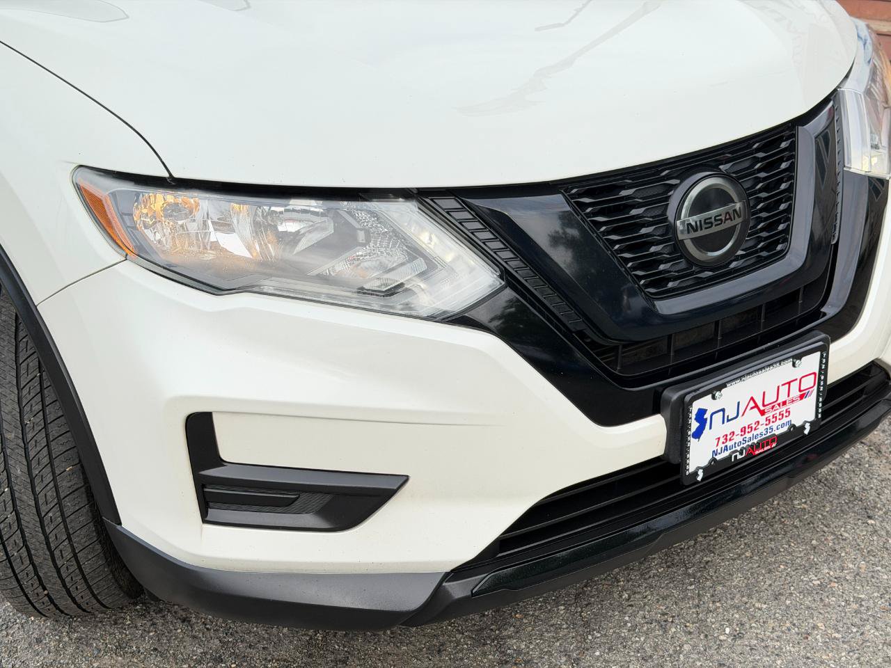 Used 2018 Nissan Rogue SV AWD/4WD image 90