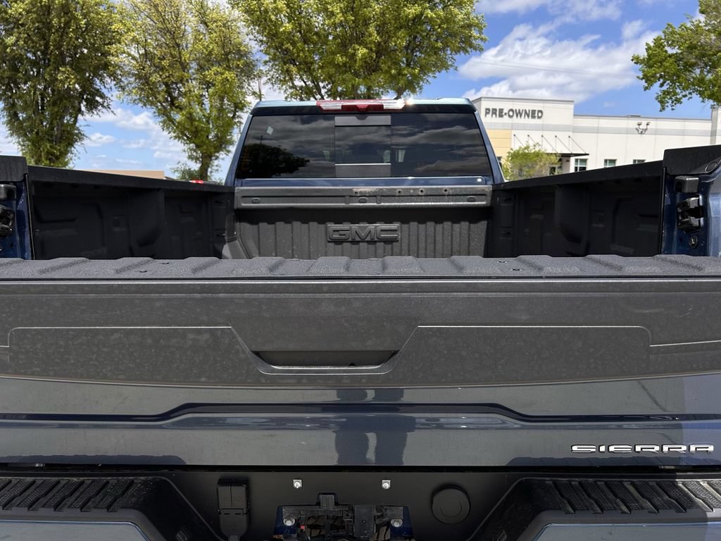 Used 2025 GMC Sierra 3500 Denali AWD/4WD image 33