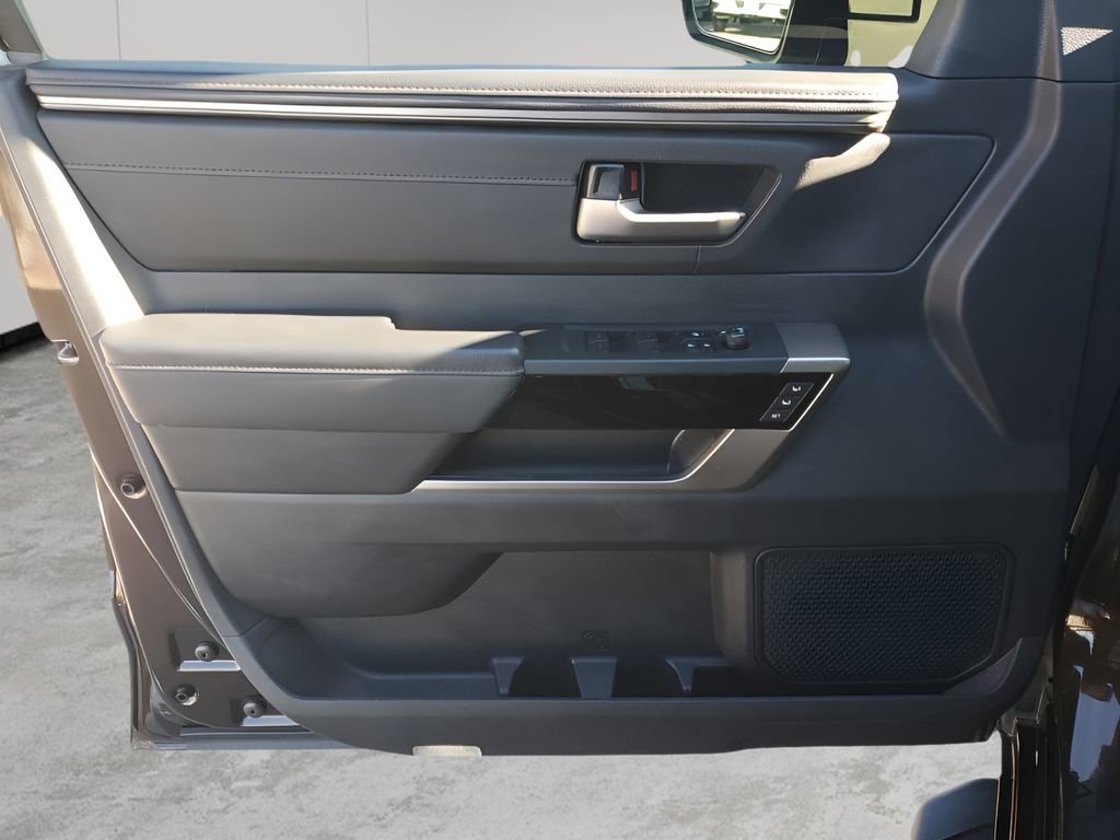 Used 2024 Toyota Tundra Limited image 26