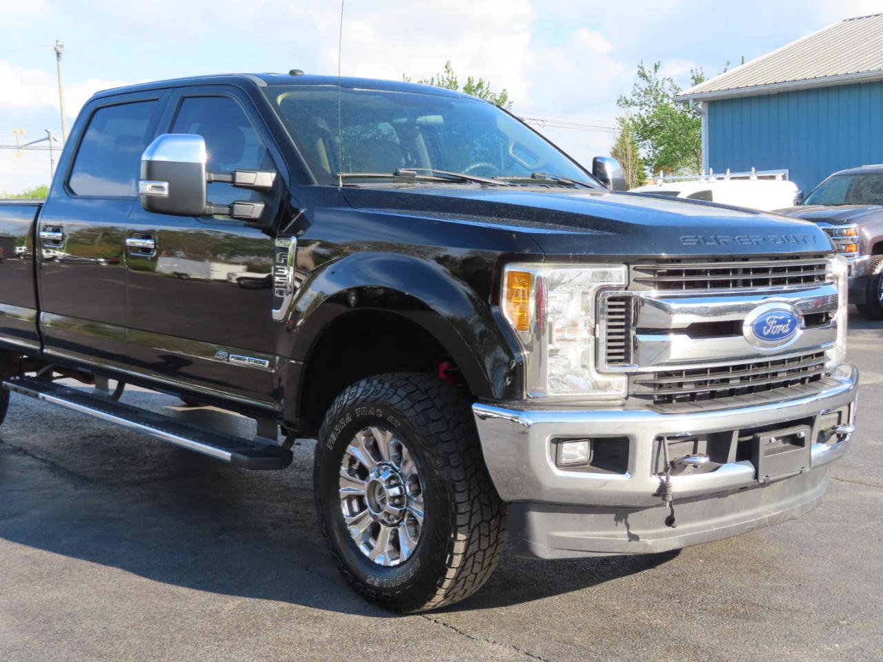 Used 2017 Ford F350 XLT w/ XLT Premium Package AWD/4WD image 24