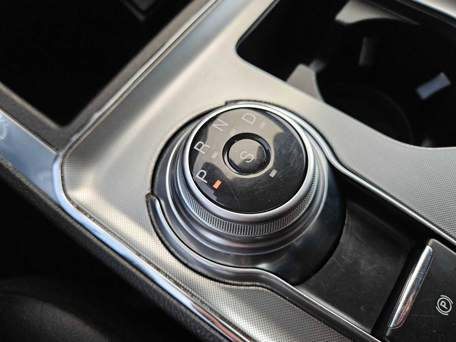 Used 2022 Ford Edge Titanium w/ Equipment Group 301A image 31