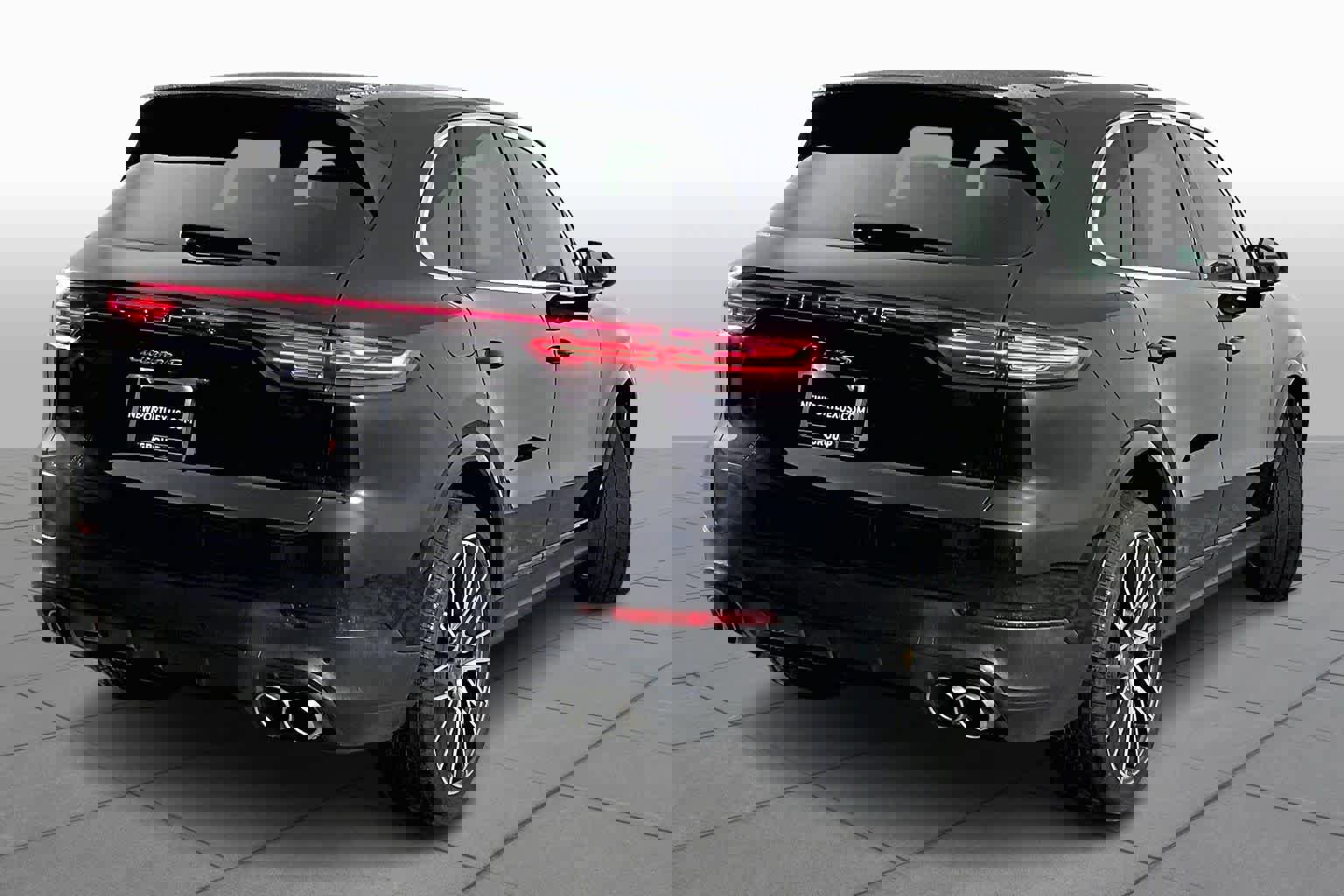 Used 2019 Porsche Cayenne S image 12