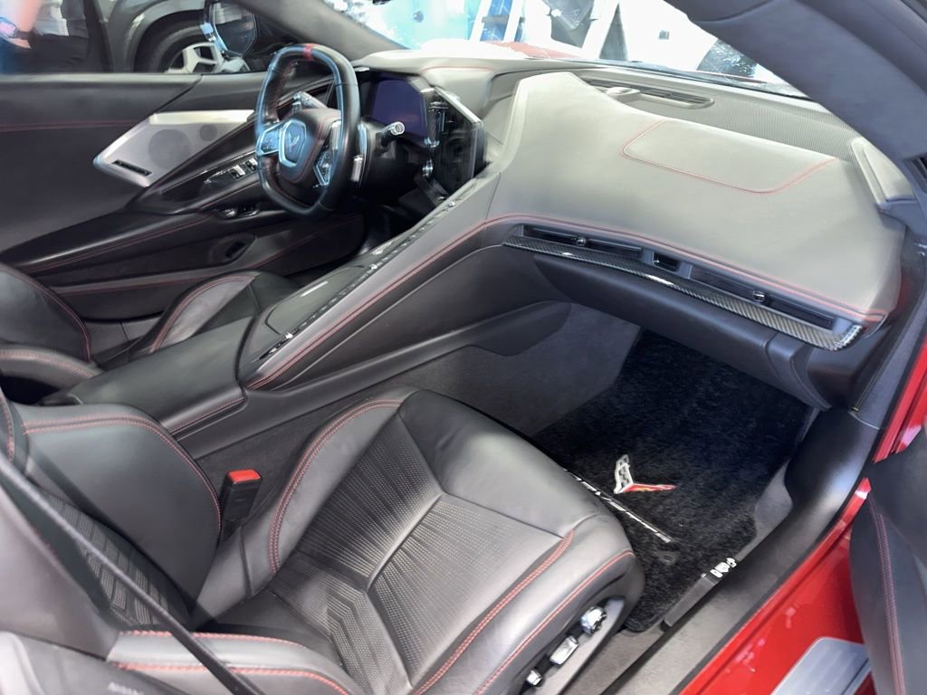 Used 2021 Chevrolet Corvette Stingray Premium Conv w/ Z51 Performance Package image 3