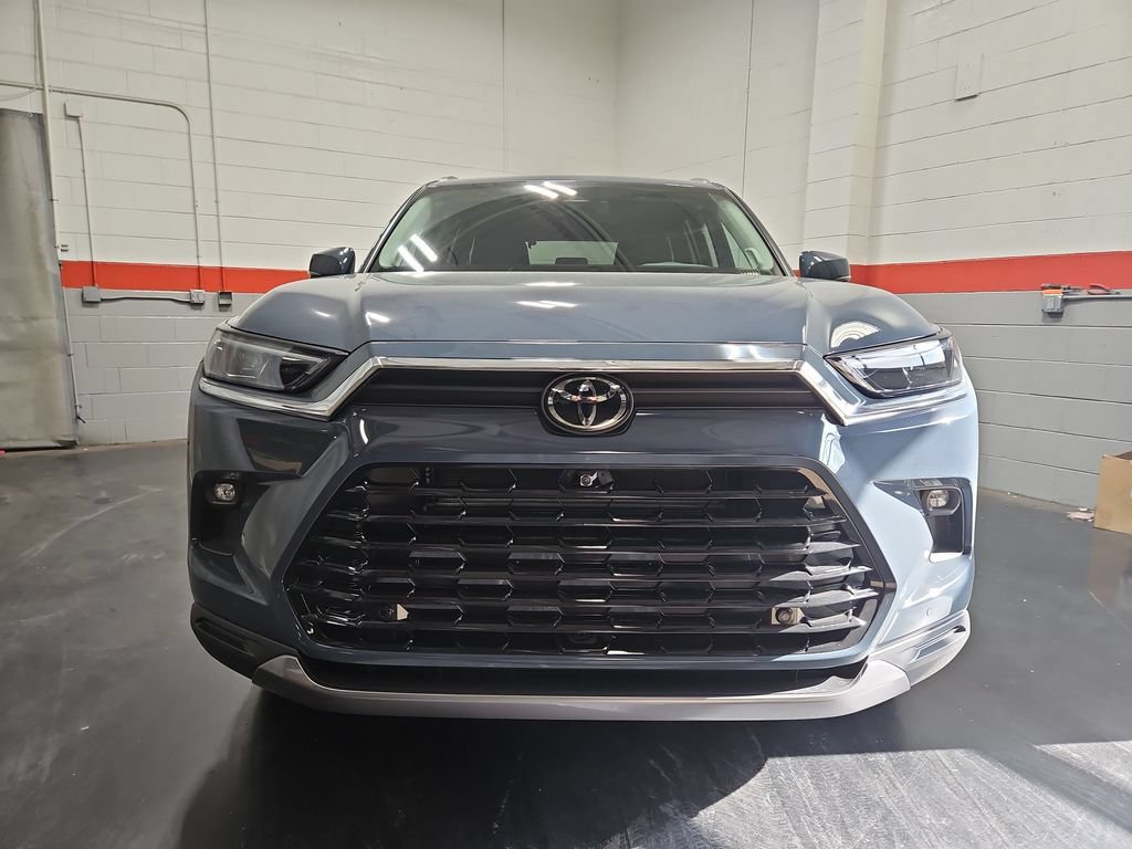 New 2026 Toyota Grand Highlander AWD Hybrid image 2