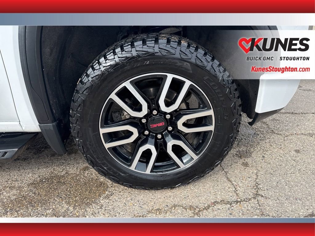 Used 2022 GMC Sierra 1500 AT4 w/ AT4 Preferred Package AWD/4WD image 14