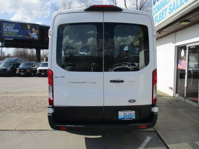 Used 2022 Ford Transit 350 XLT RWD image 5