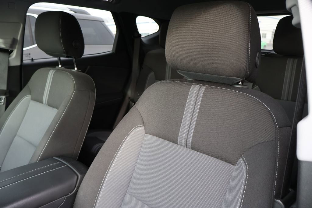 Used 2023 Chevrolet Blazer LT w/ Driver Confidence Package image 12