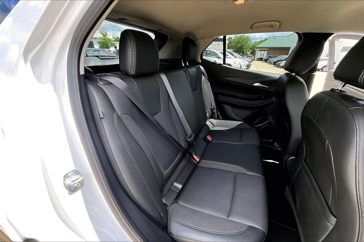 Used 2025 Buick Encore GX Preferred AWD/4WD image 25