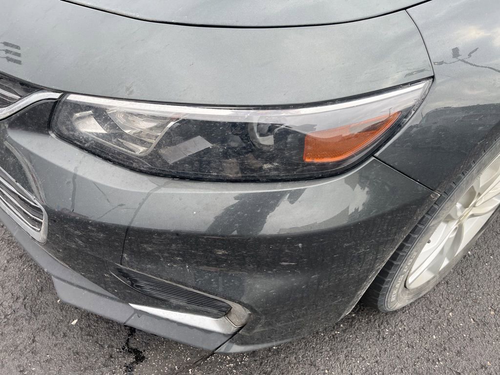 Used 2016 Chevrolet Malibu LT image 13