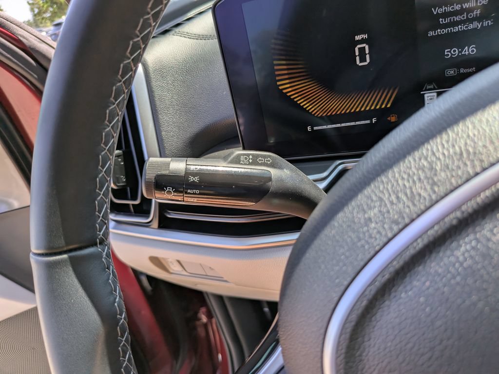 Certified 2025 Kia Sorento S AWD/4WD image 33