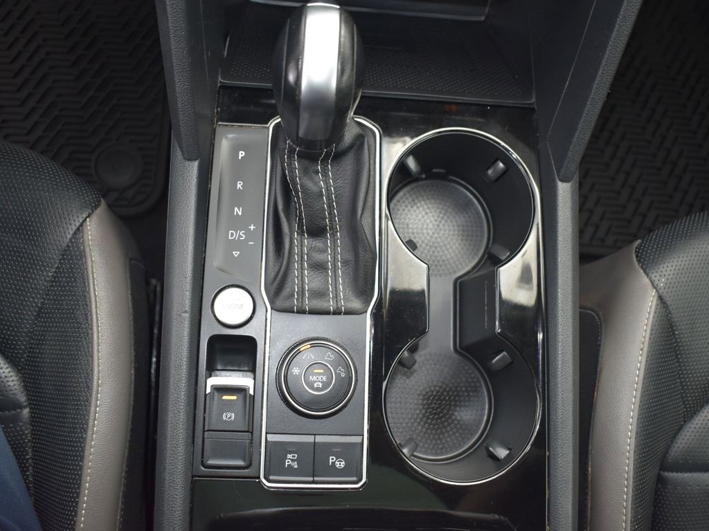 Used 2021 Volkswagen Atlas SEL Premium image 17