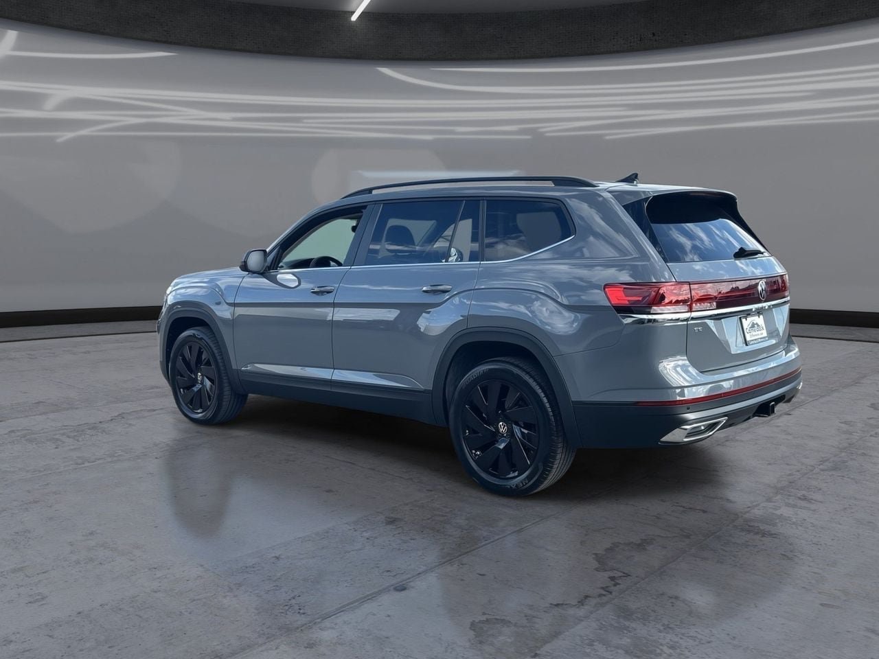 New 2026 Volkswagen Atlas SE FWD image 4