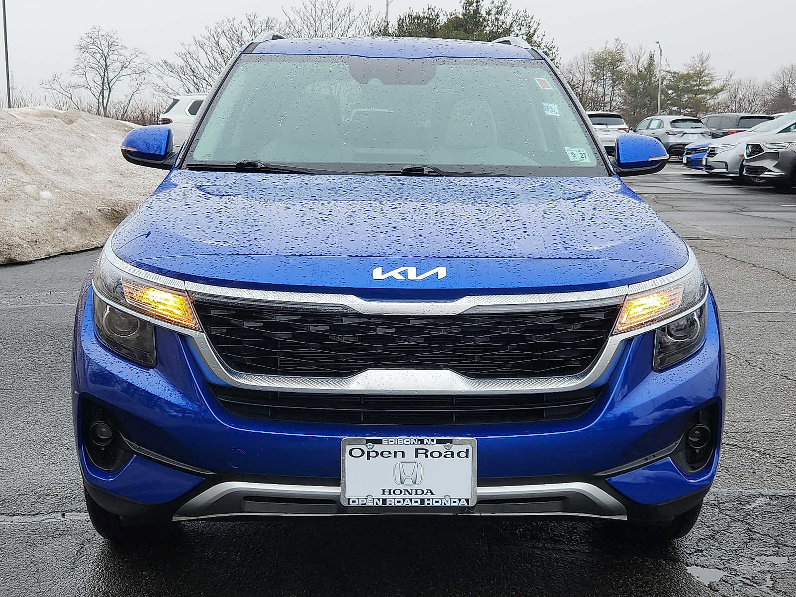 Used 2023 Kia Seltos EX AWD/4WD image 2