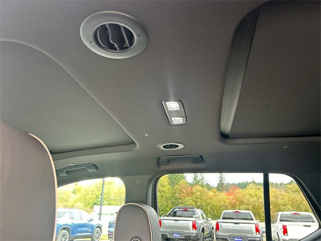 Certified 2022 Chevrolet Traverse Premier w/ LPO, Floor Liner Package image 22