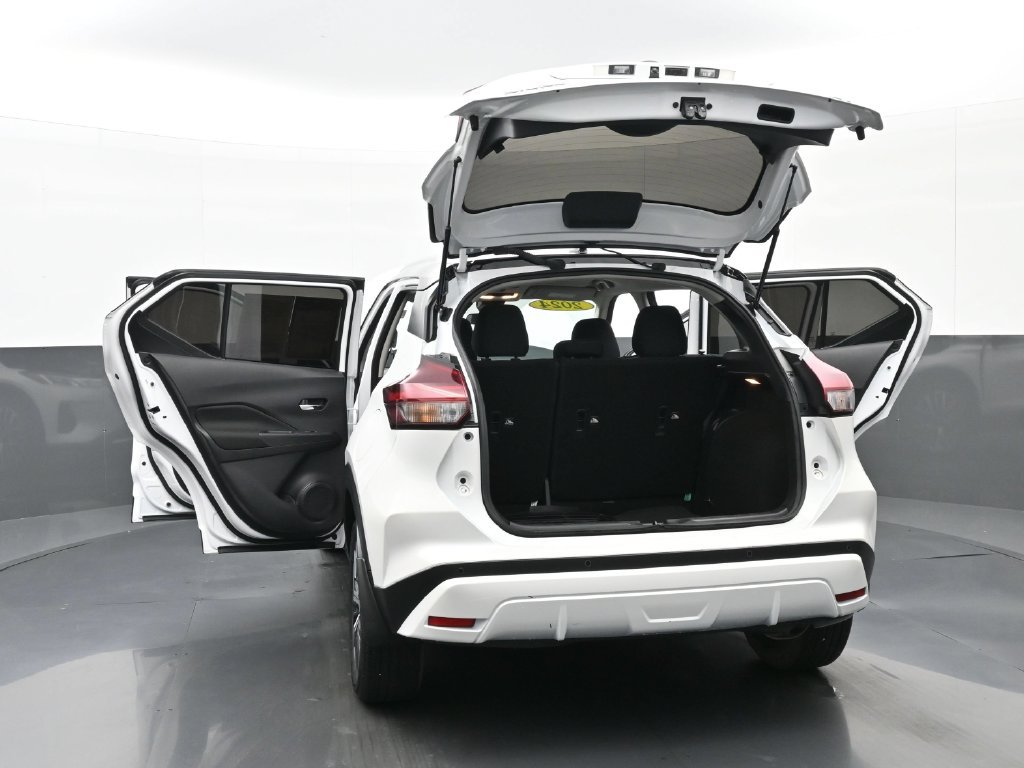 Used 2024 Nissan Kicks SV FWD image 43