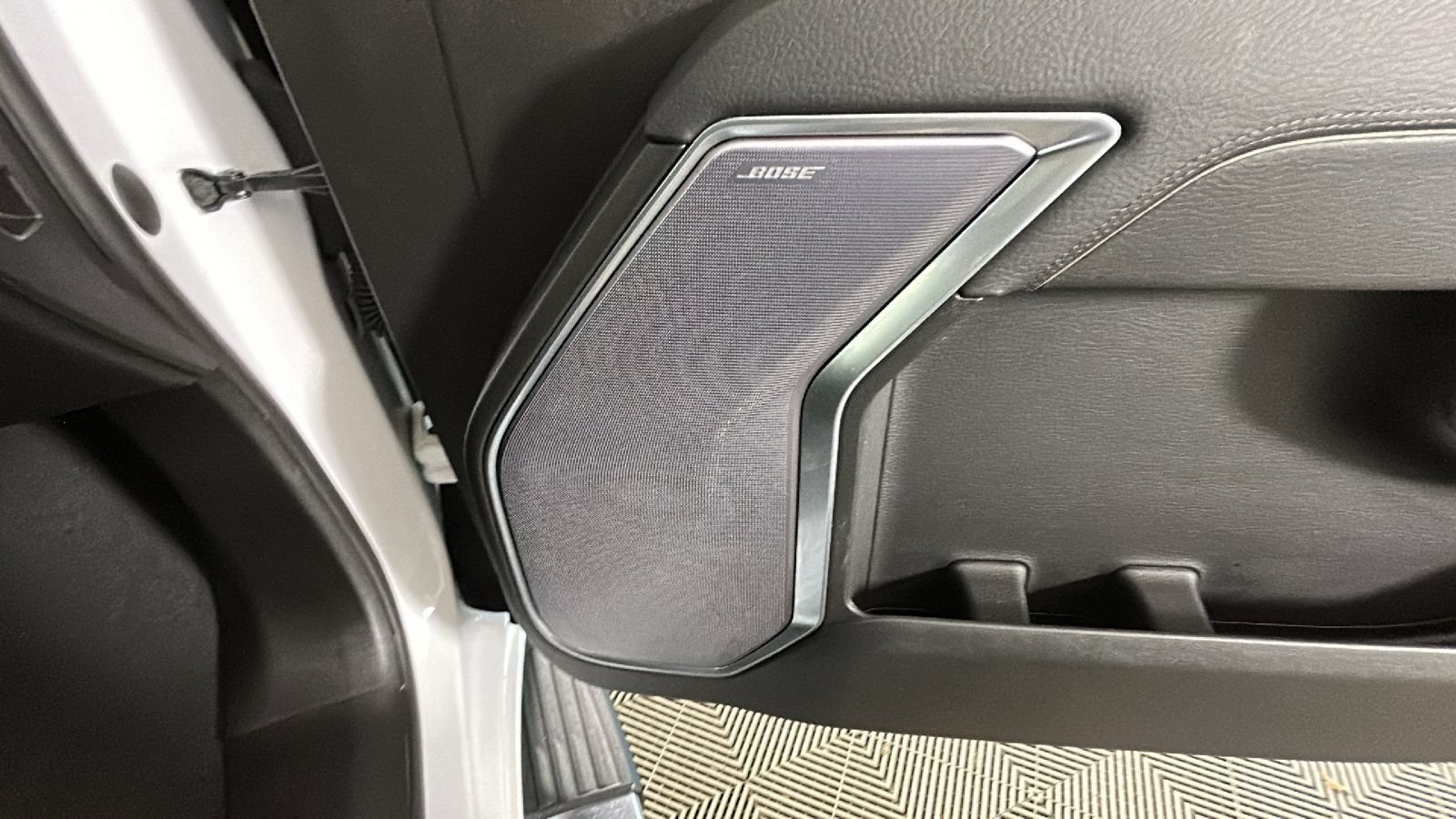 Used 2022 GMC Sierra 1500 Denali AWD/4WD image 36