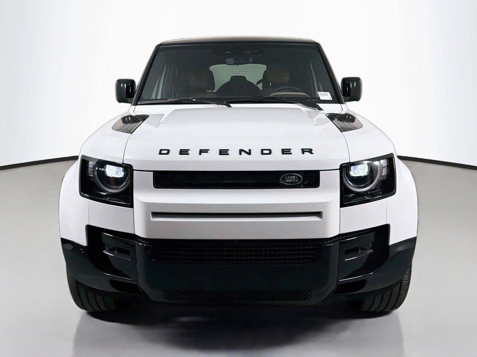 New 2026 Land Rover Defender 110 X-Dynamic SE AWD/4WD image 2