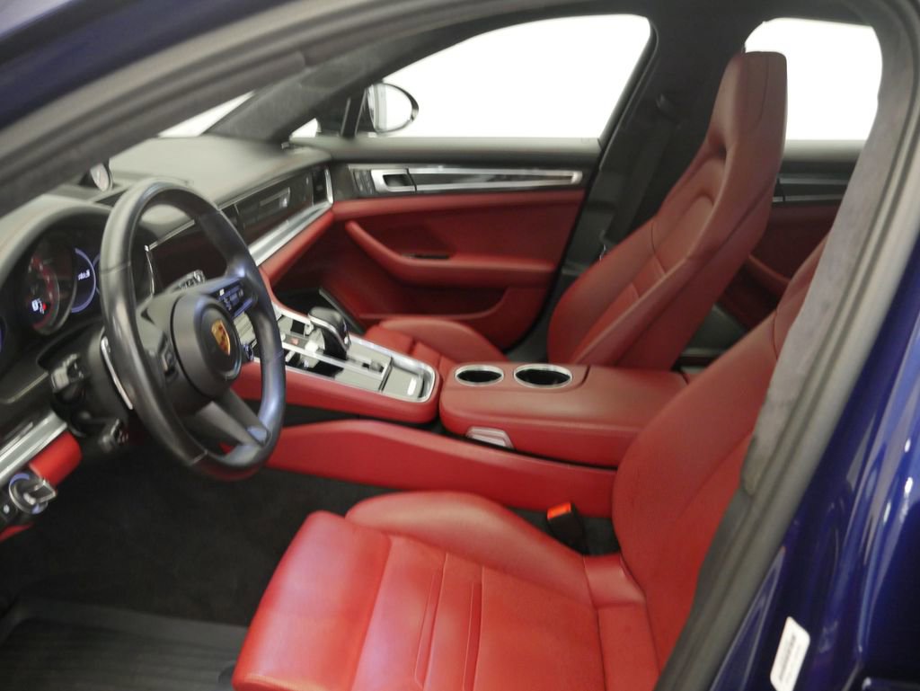 Certified 2022 Porsche Panamera Turbo S image 5