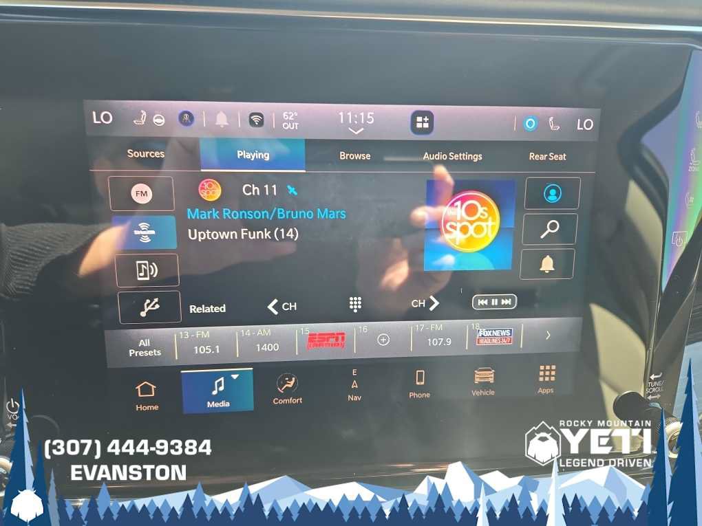Used 2022 Jeep Wagoneer Series III w/ Rear Seat Video Group 1 AWD/4WD image 27