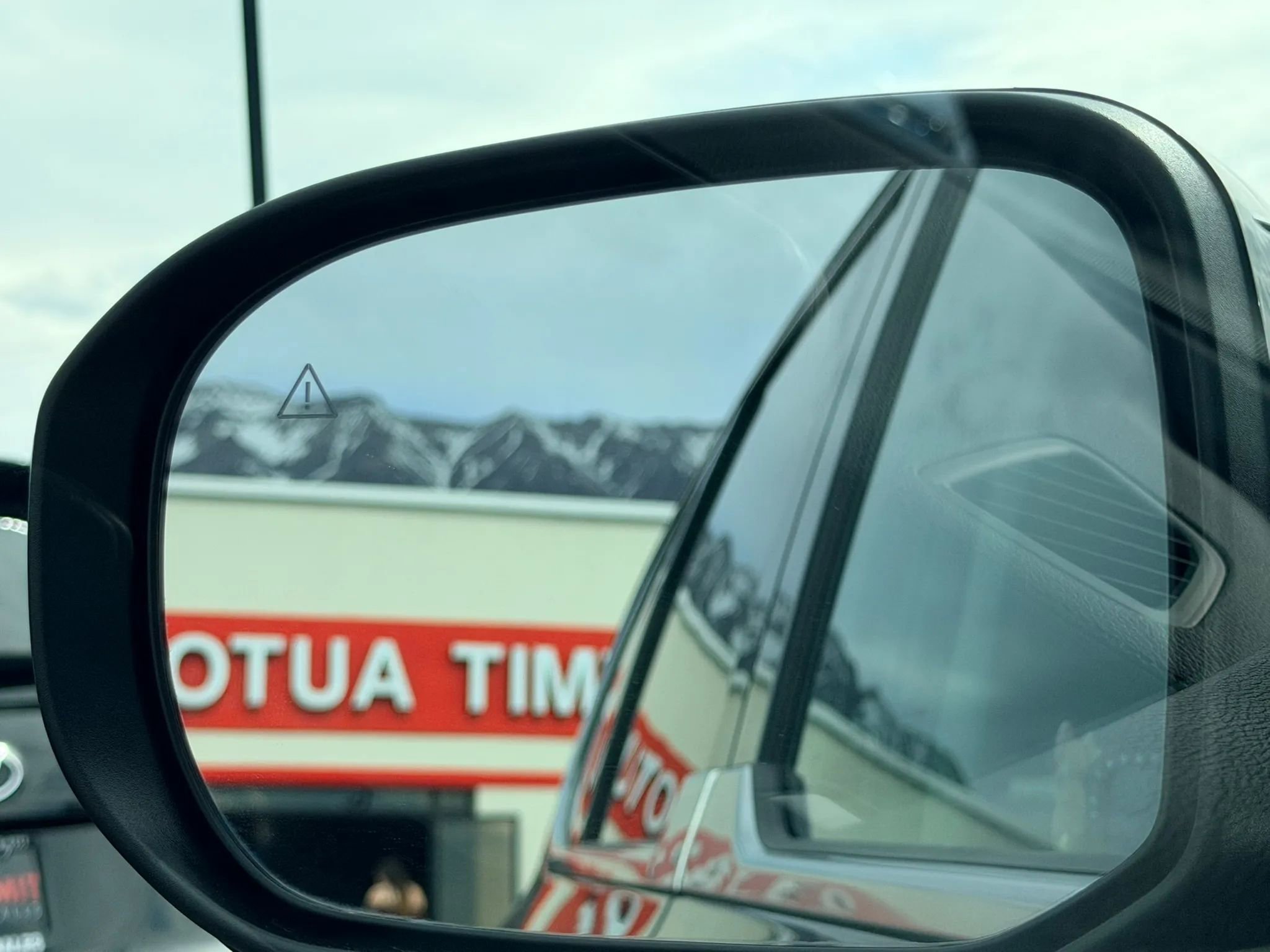 Used 2024 Kia Telluride S image 28