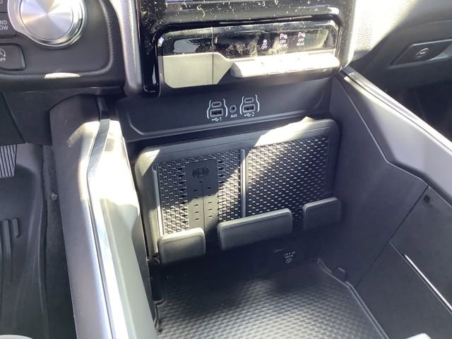 New 2026 RAM 1500 Laramie AWD/4WD image 19