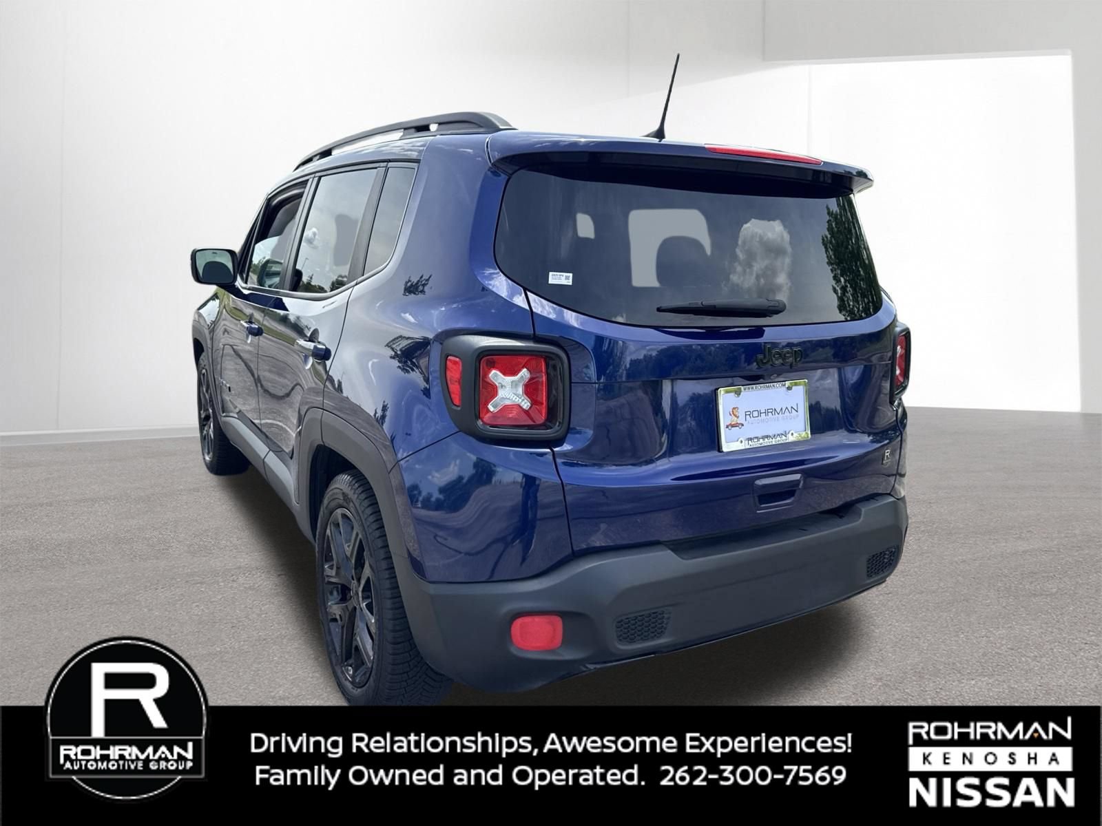 Used 2018 Jeep Renegade Altitude w/ Cold Weather Group FWD image 6