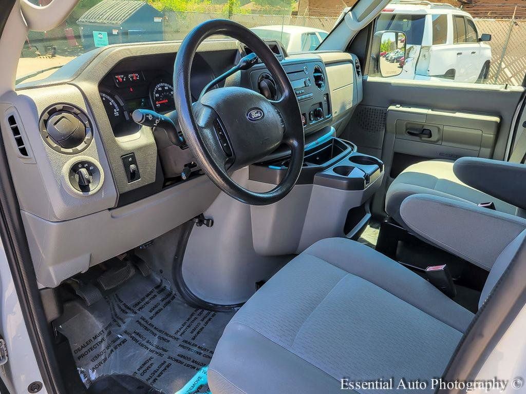 Used 2011 Ford E-350 and Econoline 350 XLT RWD image 10